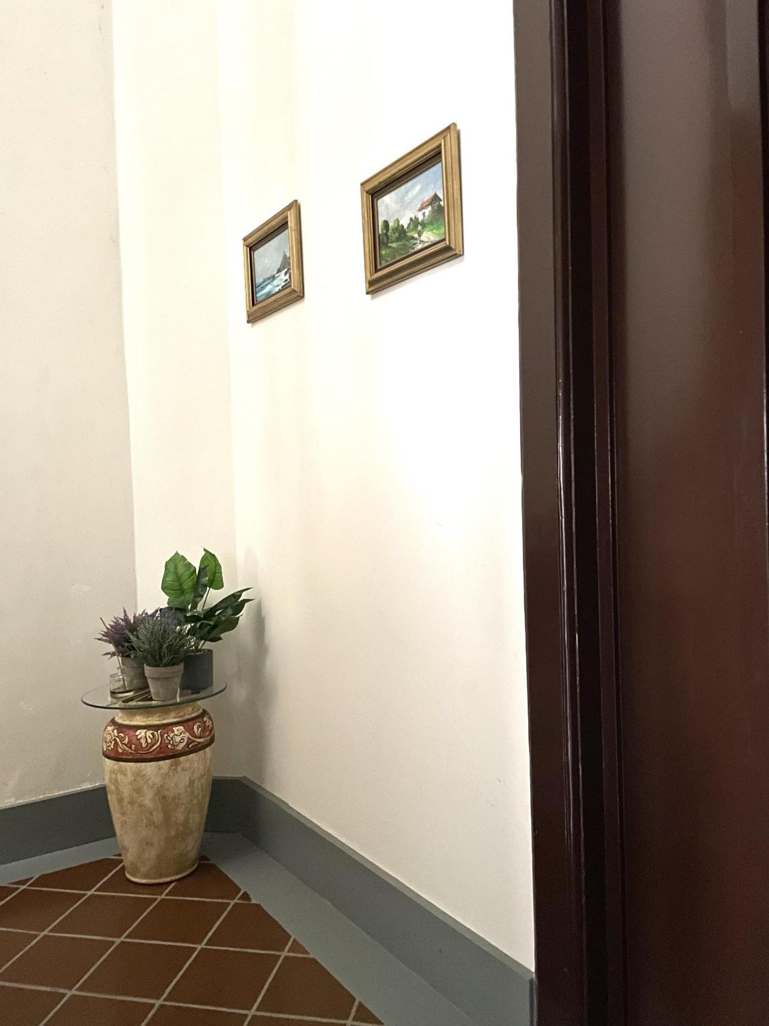 Residenza Chiaia Bed & Breakfast Napoli Dış mekan fotoğraf